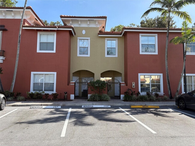 Foto del edificio - 3533 Merrick Ln