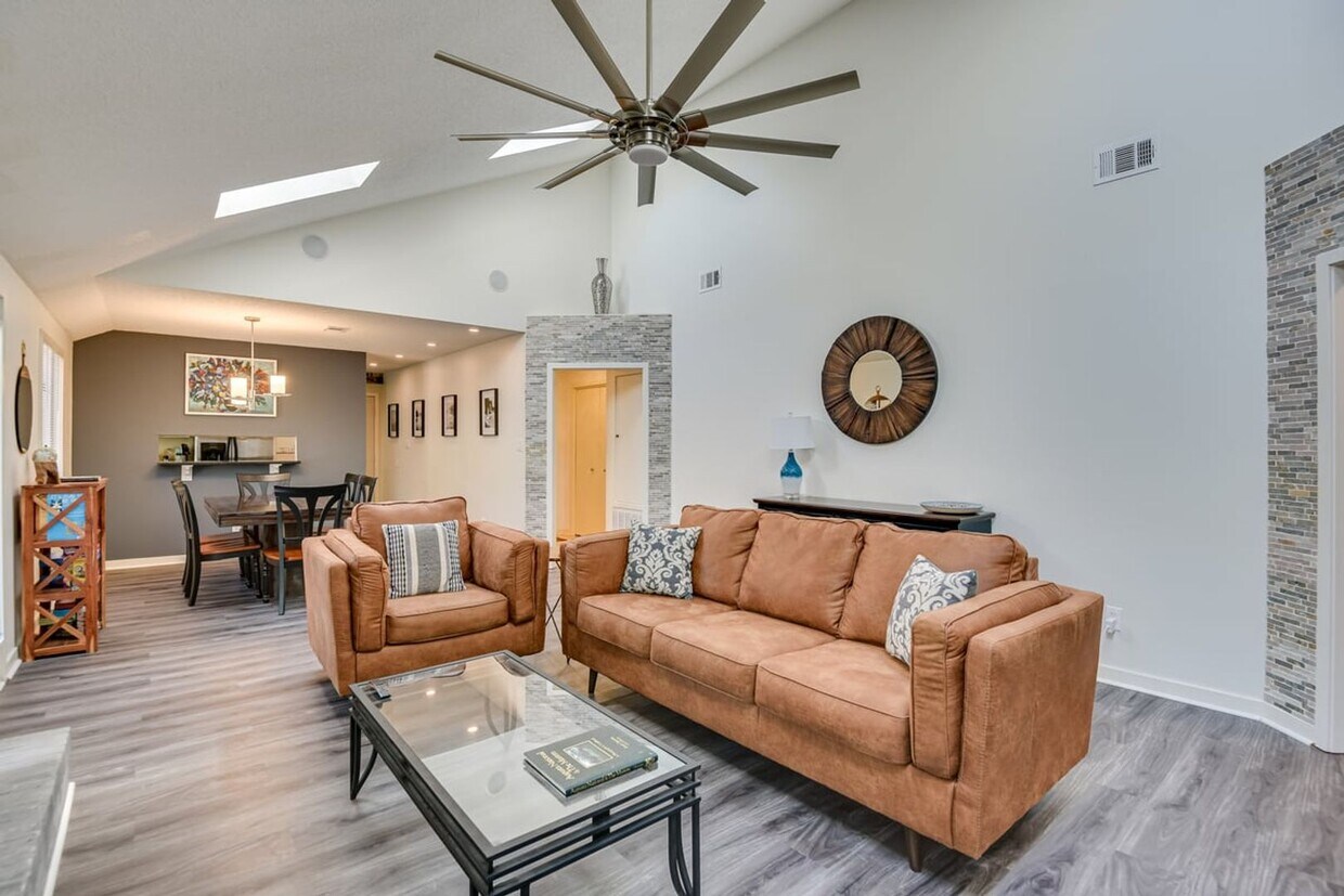Foto principal - 3247 Summerchase Cir