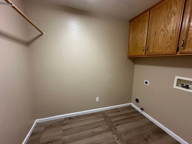 Building Photo - 3145 Ryer Island St - West Sacramento 95691