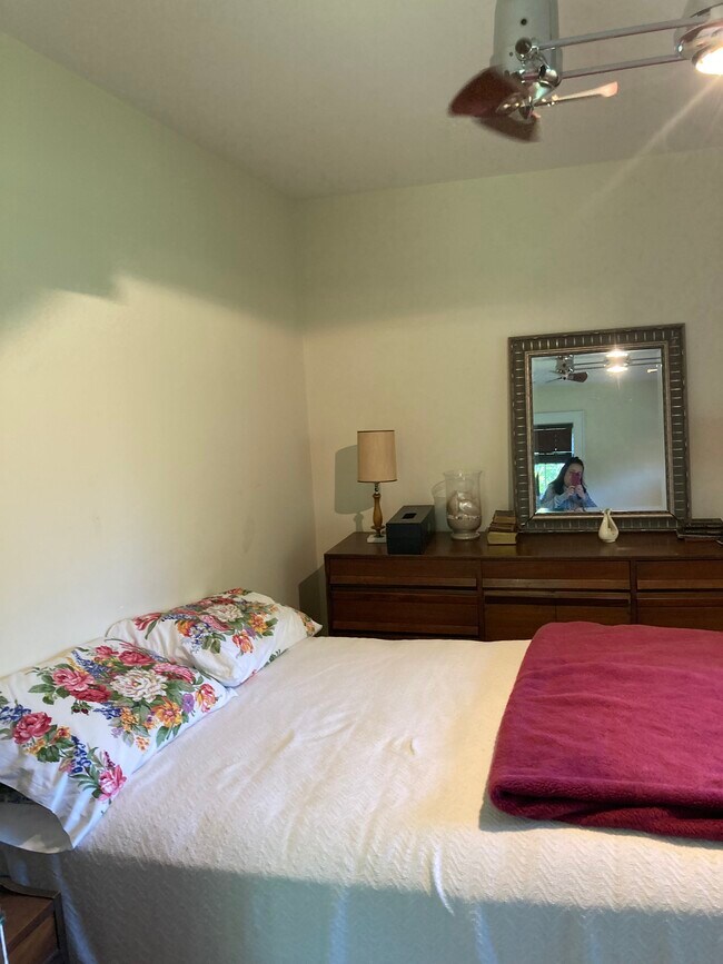 Foto del edificio - 3177 Sound Ave