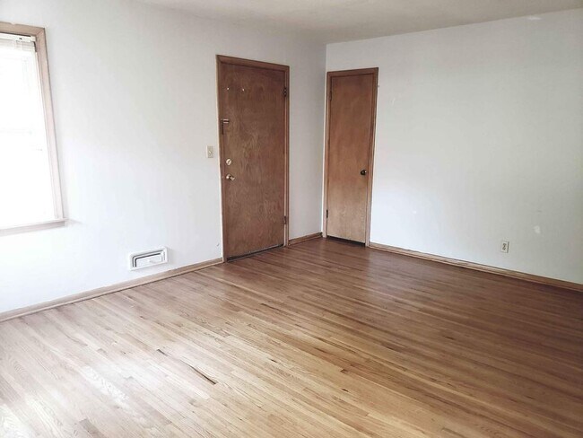 Habitación delantera - 4324 York Ave S