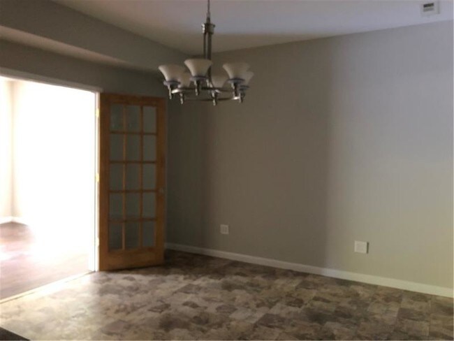 Building Photo - 118 Tarpon Trail SE