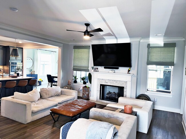 Foto del edificio - 4016 Lioncrest Ln