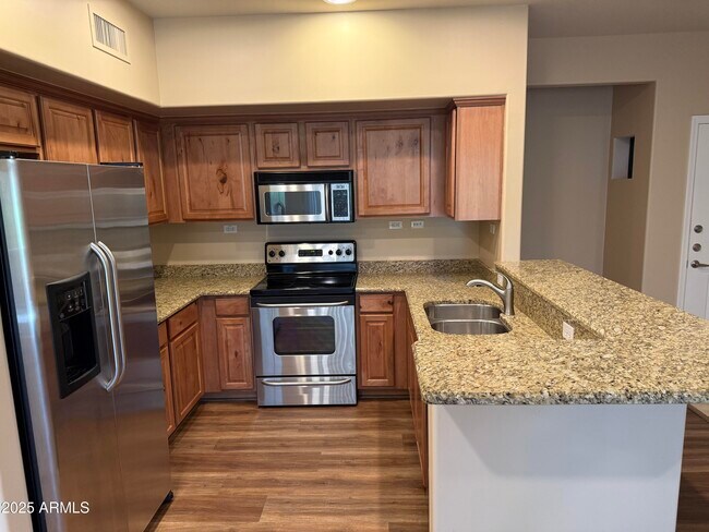 Foto del edificio - 20660 N 40th St