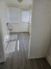 Building Photo - 606 F St