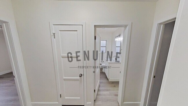 Foto del edificio - $500 off 1st Month! Remodeled 3 Bedroom Home with Garage and Large Backyard