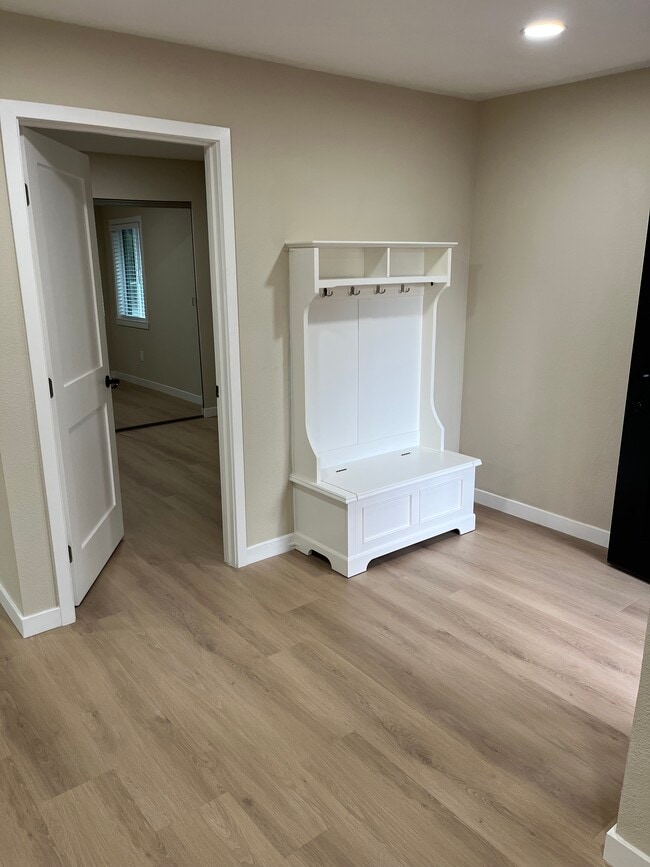 vestíbulo - 608 Myrtle Ave