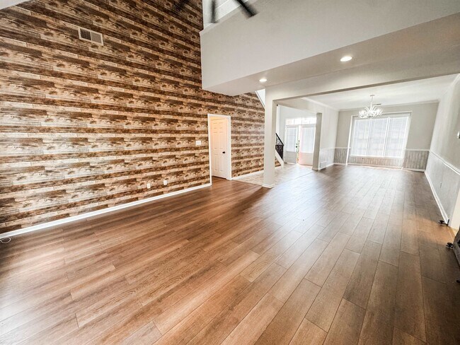 Foto del edificio - 5466 Scarlet Fields Dr
