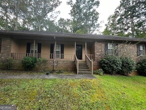 Building Photo - 380 Hidden Valley Dr SE