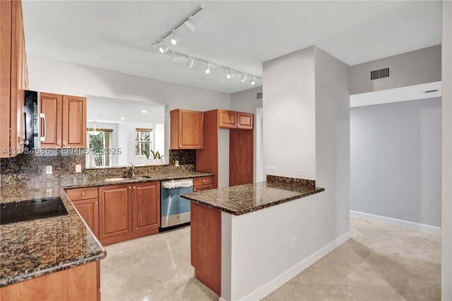 Foto del edificio - 7564 SW 102nd St
