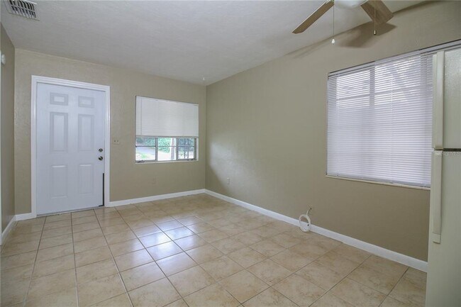 Foto del edificio - 616 Riggins St