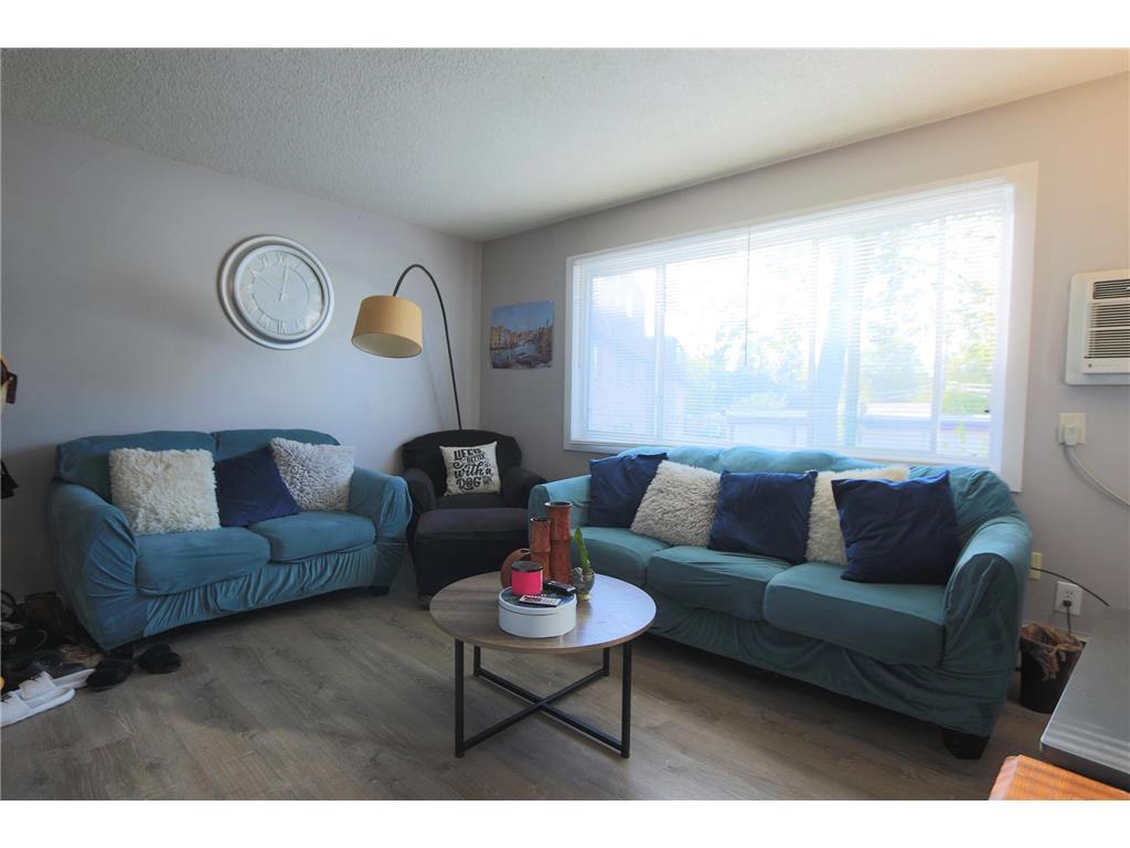Foto principal - 3900 Minnehaha Ave
