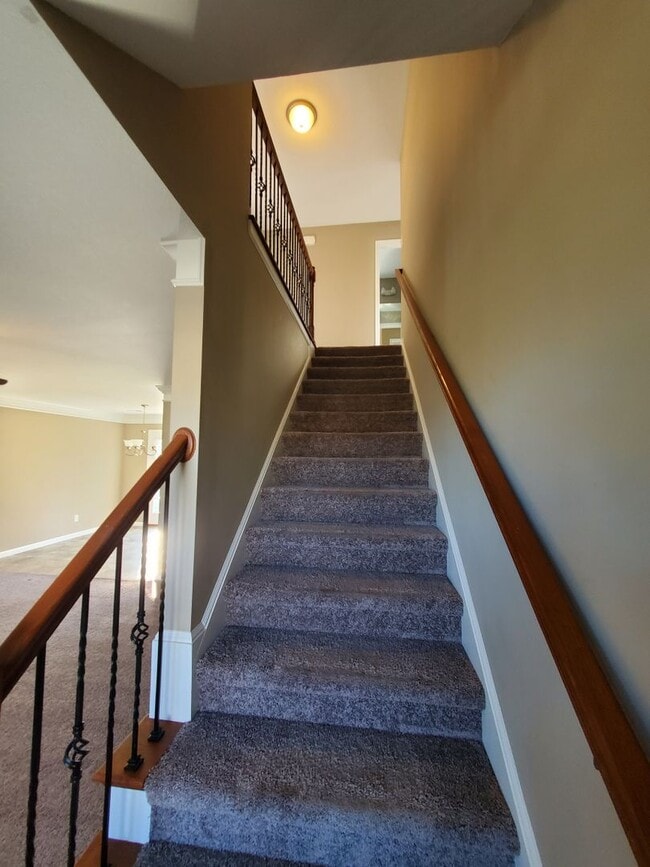 Foto del edificio - Maryville 37804 - 3 bedroom, 2.5 bath home with fireplace - Call Karen Robertson (865) 454-7626