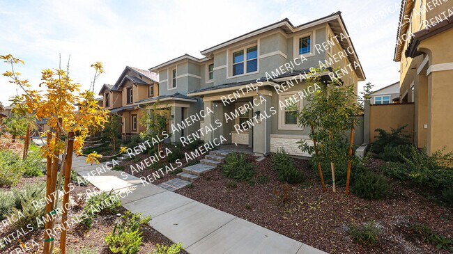 Foto del edificio - 2858 N Evergreen St