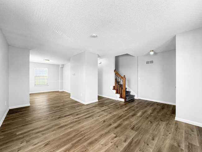 Building Photo - 4204 Woodland Ave