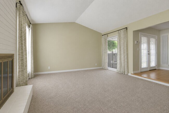 Building Photo - 3210 Rambling Oaks Dr
