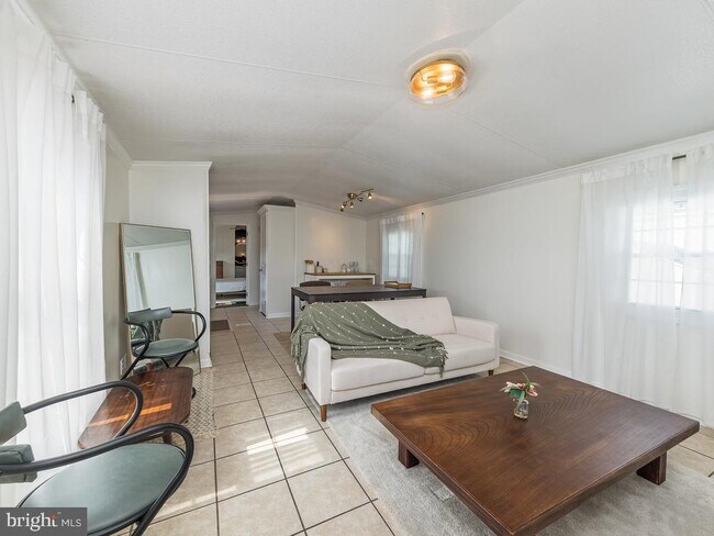 Foto del edificio - 25 Renee Rd