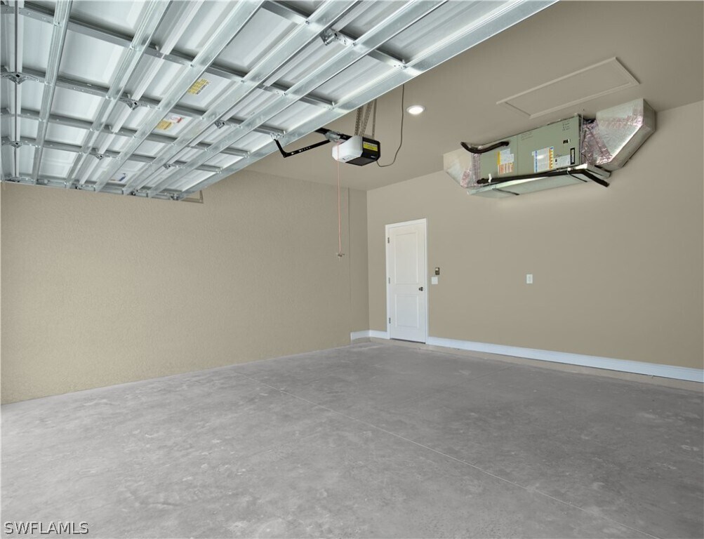 Building Photo - 6203 Forest Ct