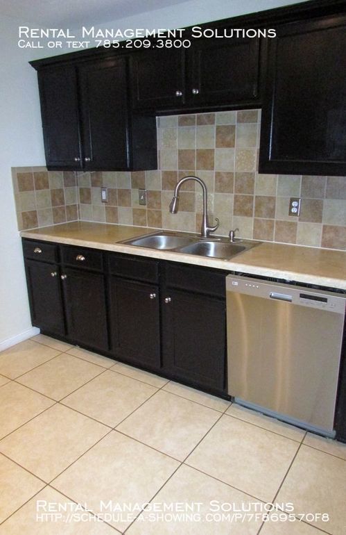 Building Photo - *COMING SOON* 2609 Sawgrass Dr -Lawrence