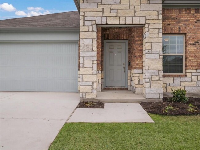 Building Photo - 11808 Reindeer Dr