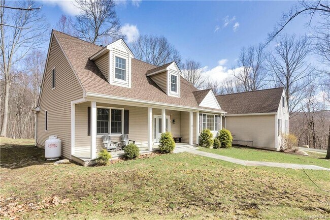 Building Photo - 18 Kramers Pond Rd
