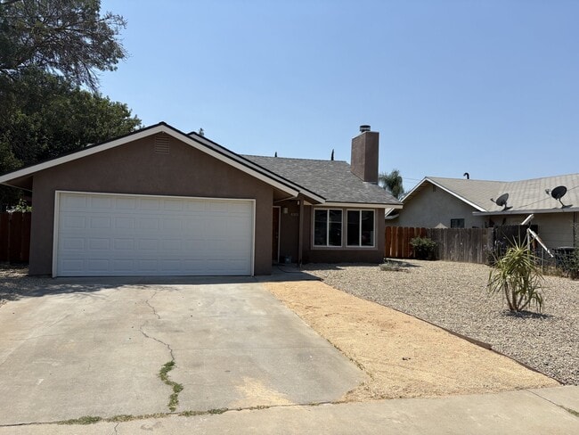 Building Photo - 28260 Posey Ave