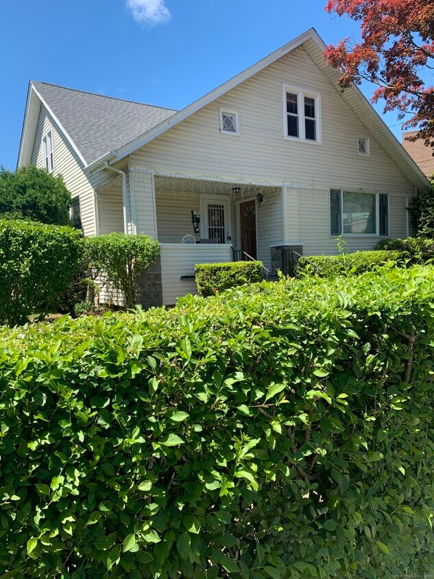 Foto principal - 56 Locust Ave