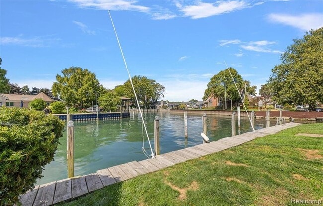 Building Photo - 37697 Mast Ct