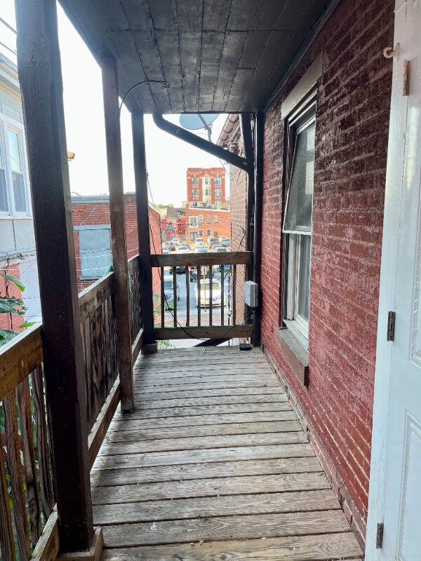 837 Washington St Unit 2R, Reading, PA 19601 Room for Rent in Reading