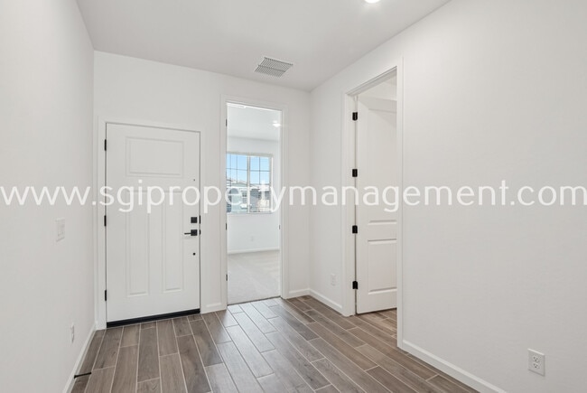 Building Photo - 18259 La Senda Dr W