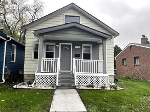 Building Photo - 2726 Stephens St