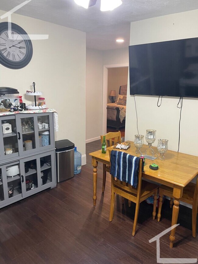 Foto del edificio - Hige 2 bed in Watertown