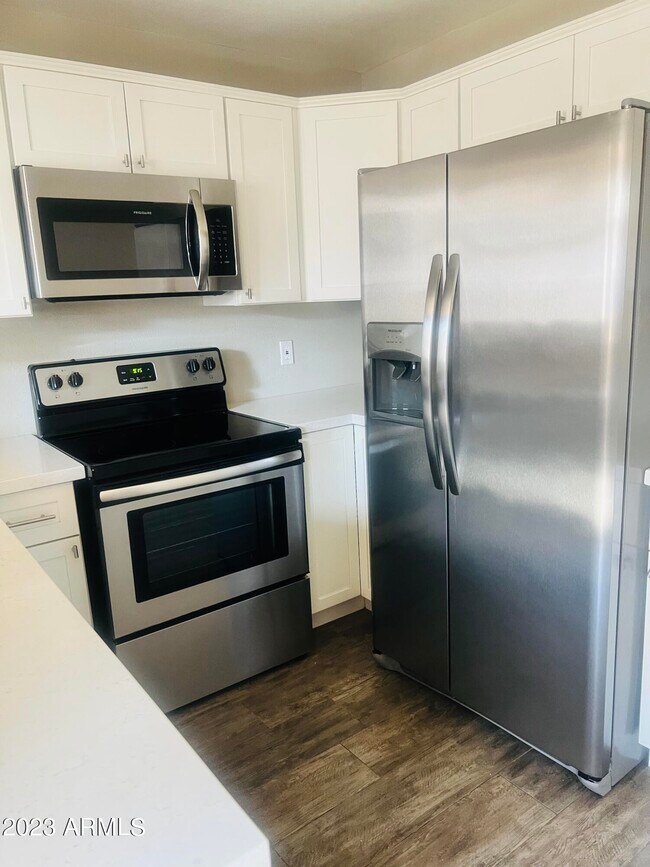 Foto del edificio - 4430 N 28th St
