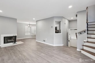 Building Photo - 1086 Schmidt Ln