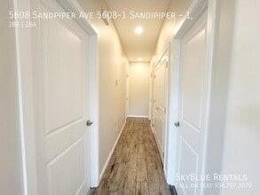 Building Photo - 5608 Sandpiper Ave