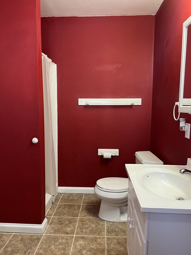 Foto del edificio - 1038 College Ln