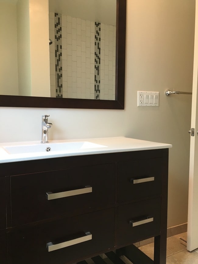 Bathroom Cabinets North Hollywood 11133 hesby st north hollywood, ca 91601 rentals - north hollywood Bathroom Cabinets North Hollywood 11133 hesby st north hollywood, ca 91601 rentals - north hollywood