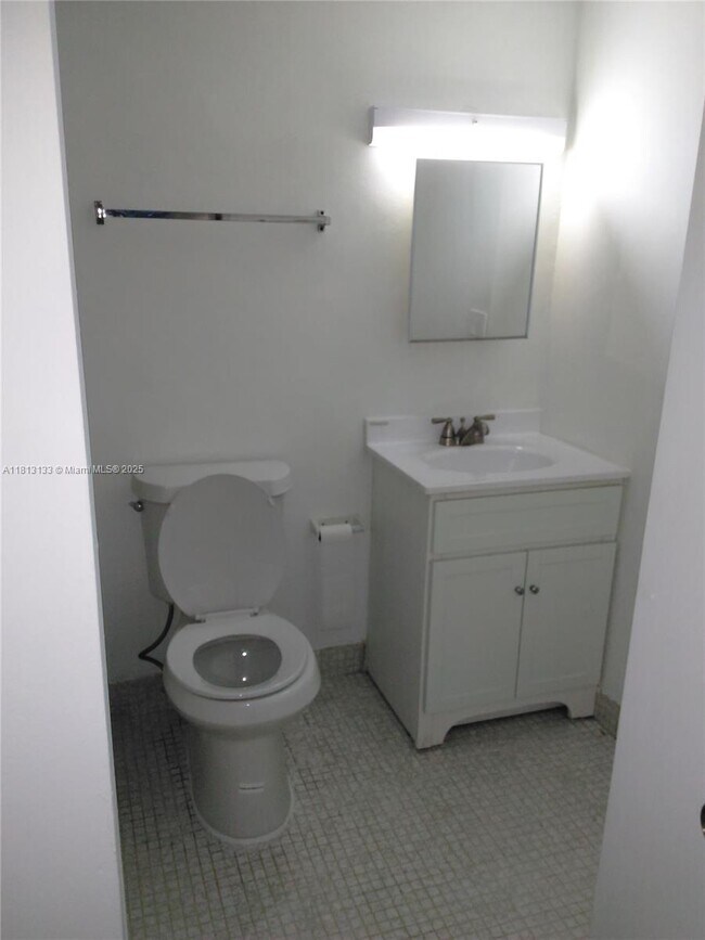 Foto del edificio - 4721 NW 7th St