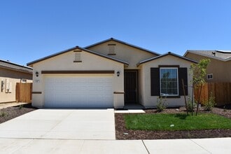 Building Photo - 4721 Irma Dr