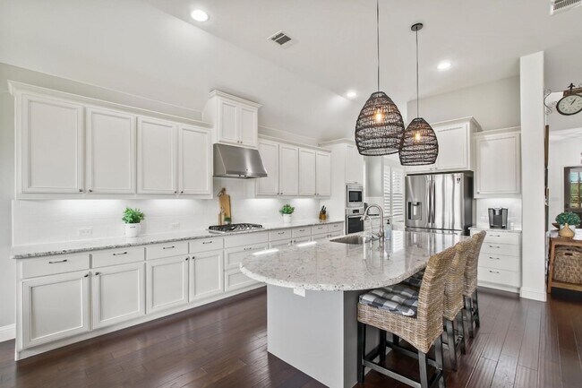 Foto del edificio - 4301 Overbrook Dr