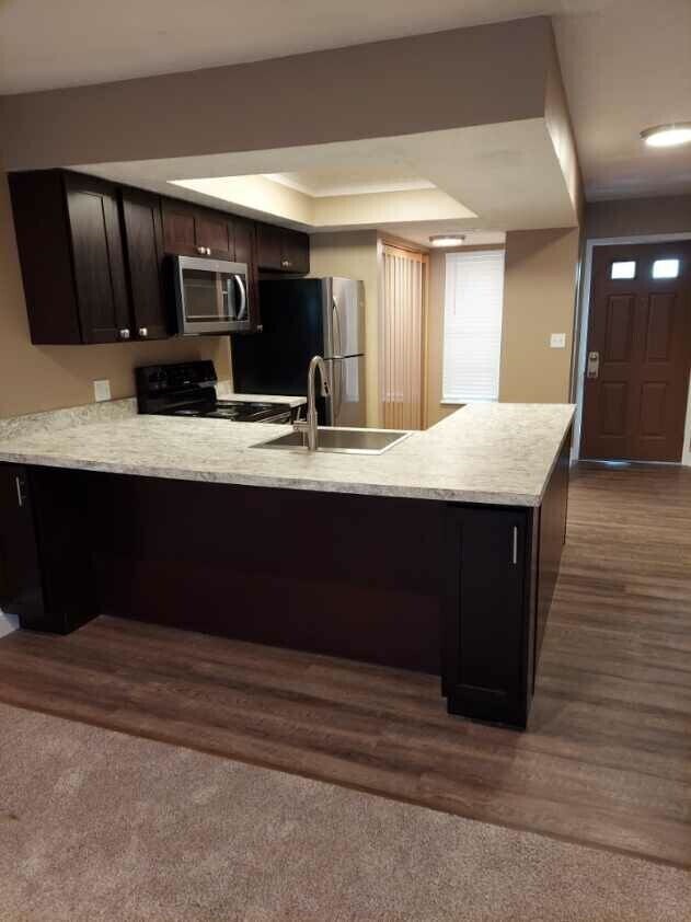 Foto del edificio - Now Leasing!!! 2 Bedroom 1.5 Bath Remolded...