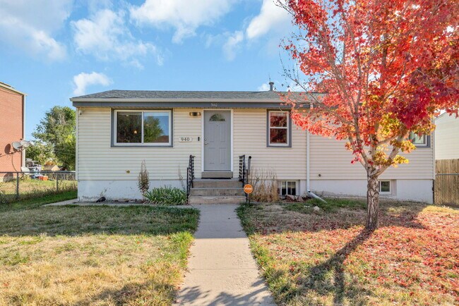 Building Photo - 940 Quitman St