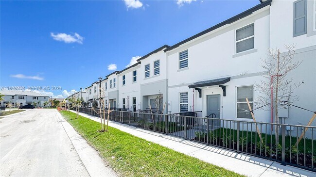 Foto del edificio - 12476 SW 248th St