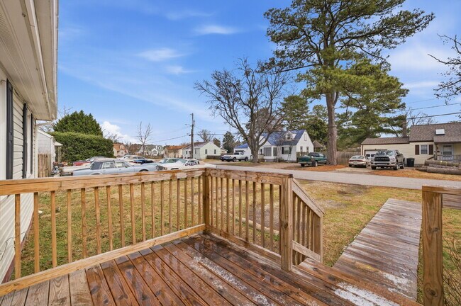 Building Photo - 3 BED 1 BATH SINGLE FAMILY FOR RENT IN OCEANA GARDENS - VIRGINIA BEACH