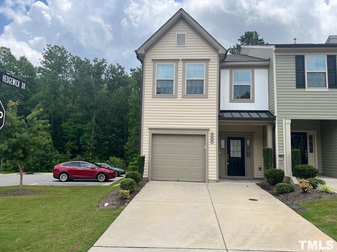 106 E Grove Point Dr, Clayton, NC 27527 Townhome Rentals in Clayton