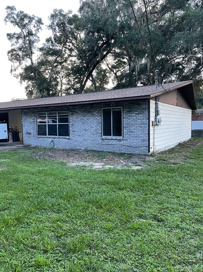Building Photo - 3460 NE 58th Ave