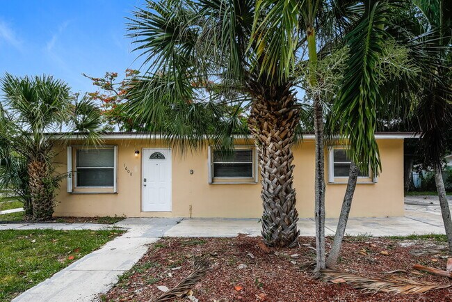 Building Photo - 1608 NW 16th St