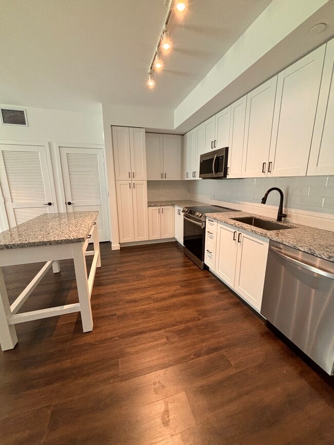 Photo - 1941 Fillmore St Apartment