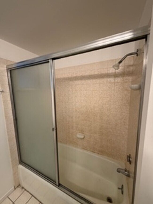 Foto del edificio - Northwood Estate Charmer