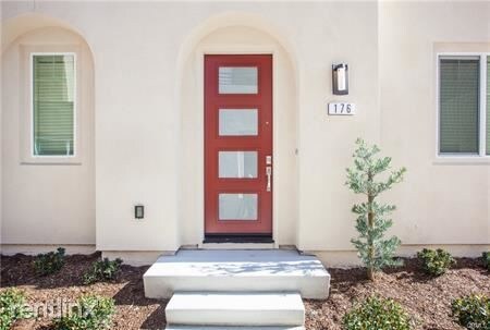 Foto del edificio - 3 br, 2 bath House - 176 Stage